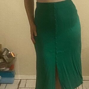Green midi skirt